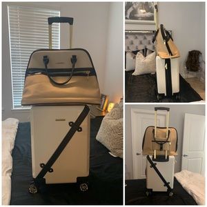 BCBG LUGGAGE 🧳 $200 total or $100 each. FIRM🤍